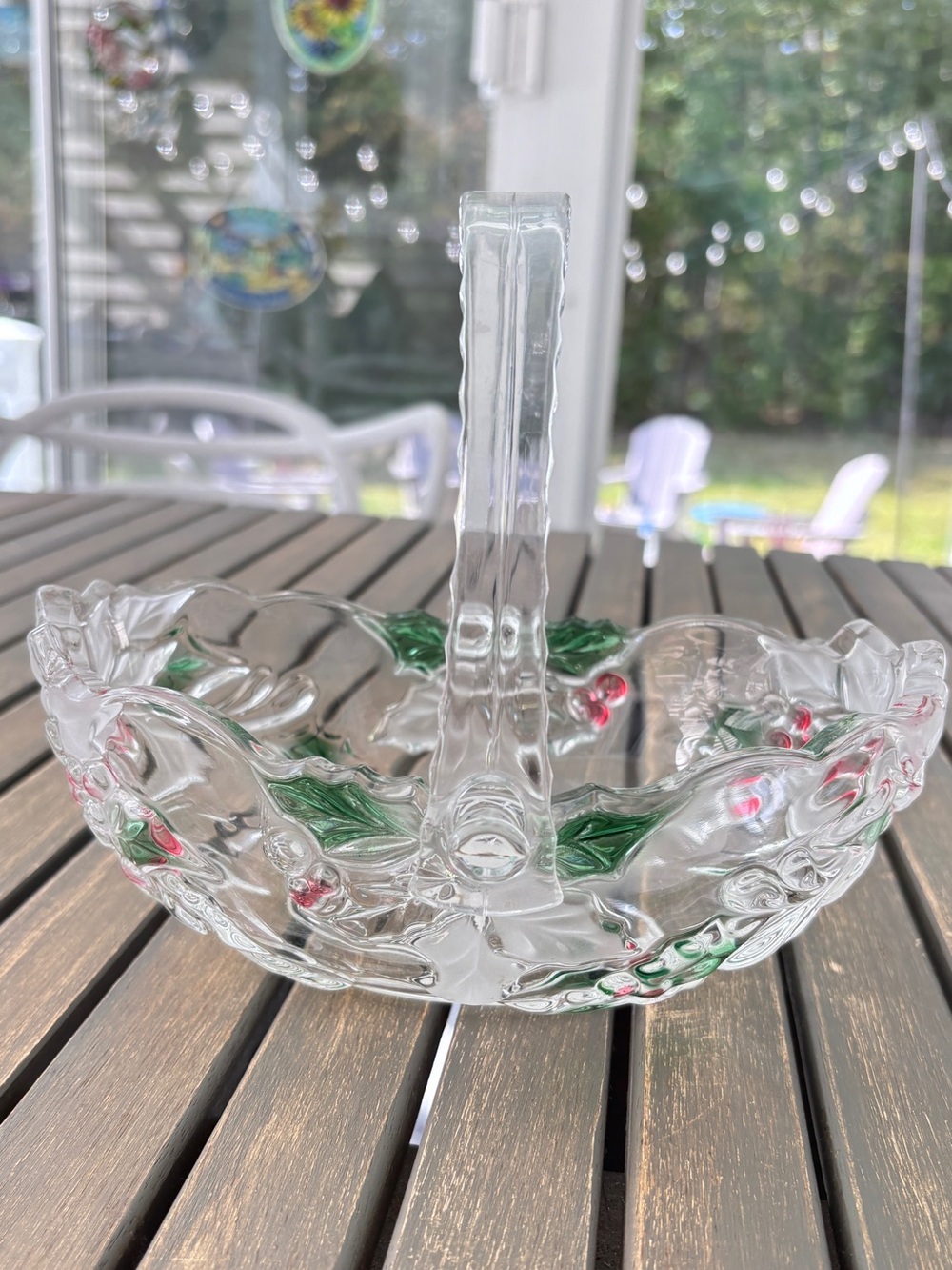 Mikasa Holiday Bloom Glass Basket, Holly Berry Vintage